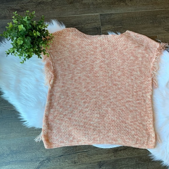 White House Black Market WHBM Boho Fringe Sleeveless Poncho Pullover Sweater L - Picture 8 of 8